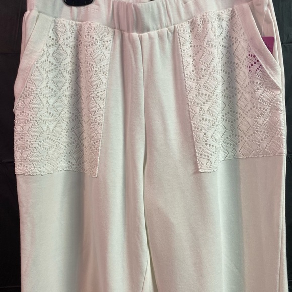 LOGO Lounge by Lori Goldstein Petite Crop Pants With Eyelet Alabaster XS Petite - Picture 3 of 7